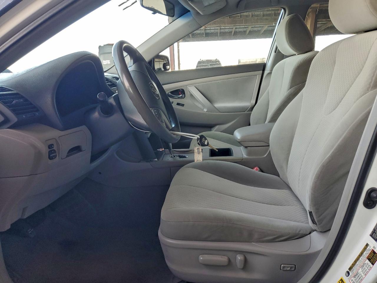 2009 TOYOTA CAMRY SE photo 7