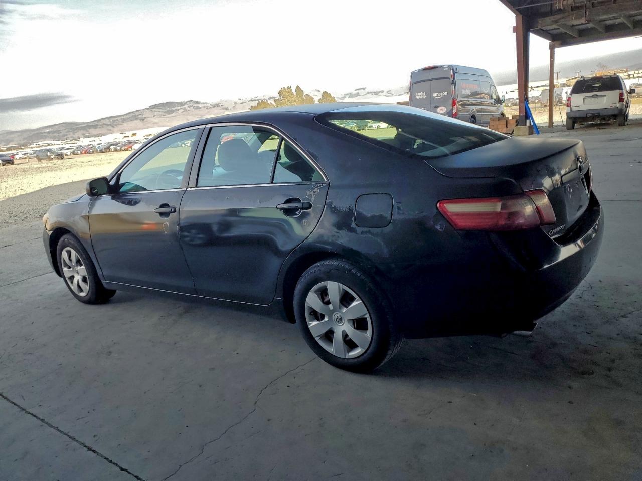2009 TOYOTA CAMRY SE photo 2
