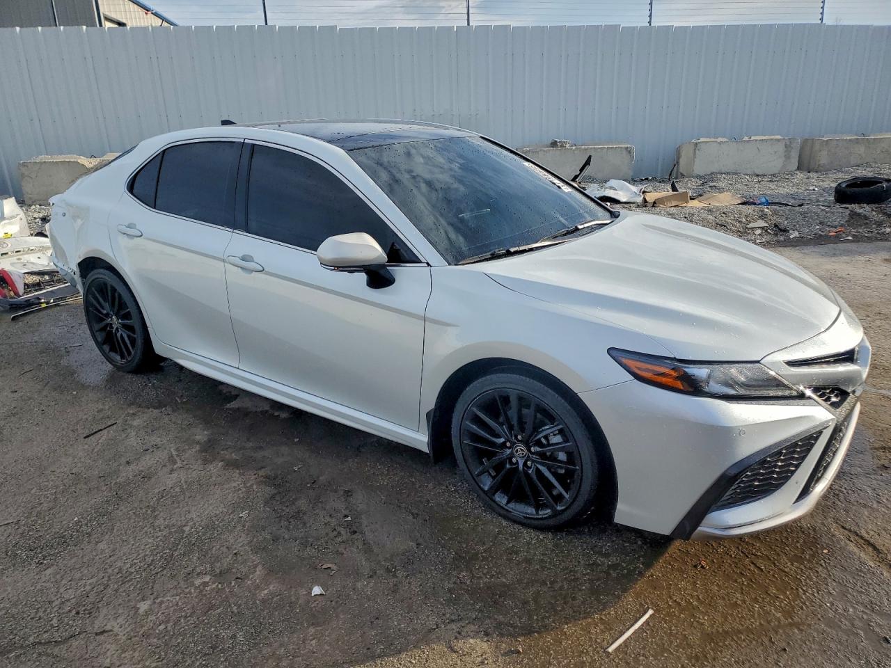 2022 TOYOTA CAMRY XSE photo 10