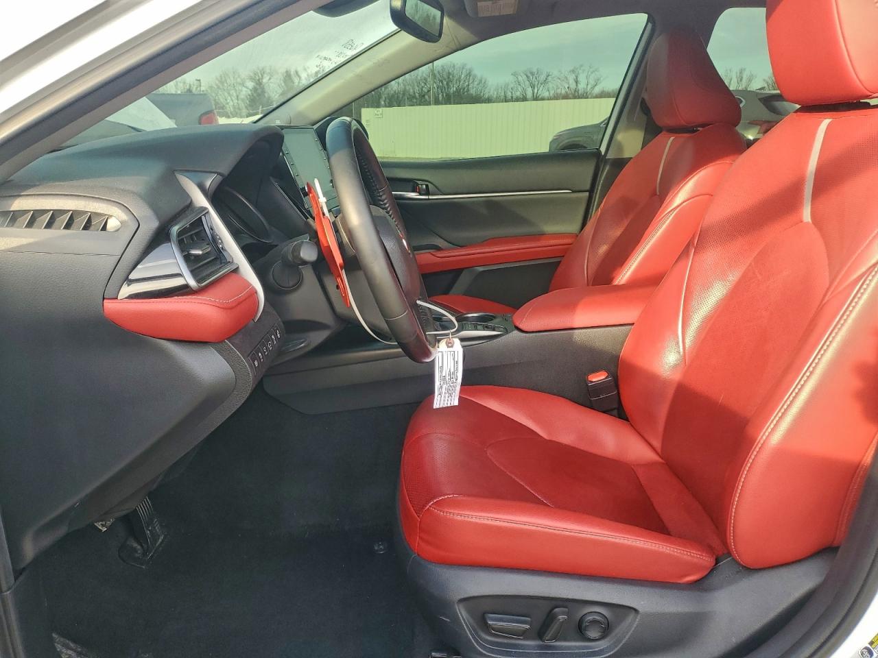2022 TOYOTA CAMRY XSE photo 19
