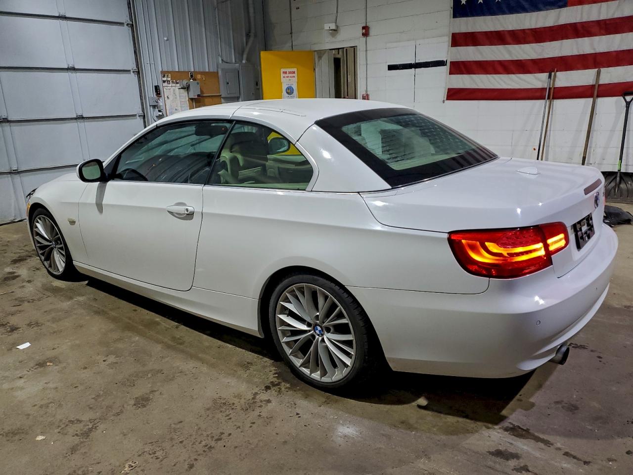 2011 BMW 335 I photo 3
