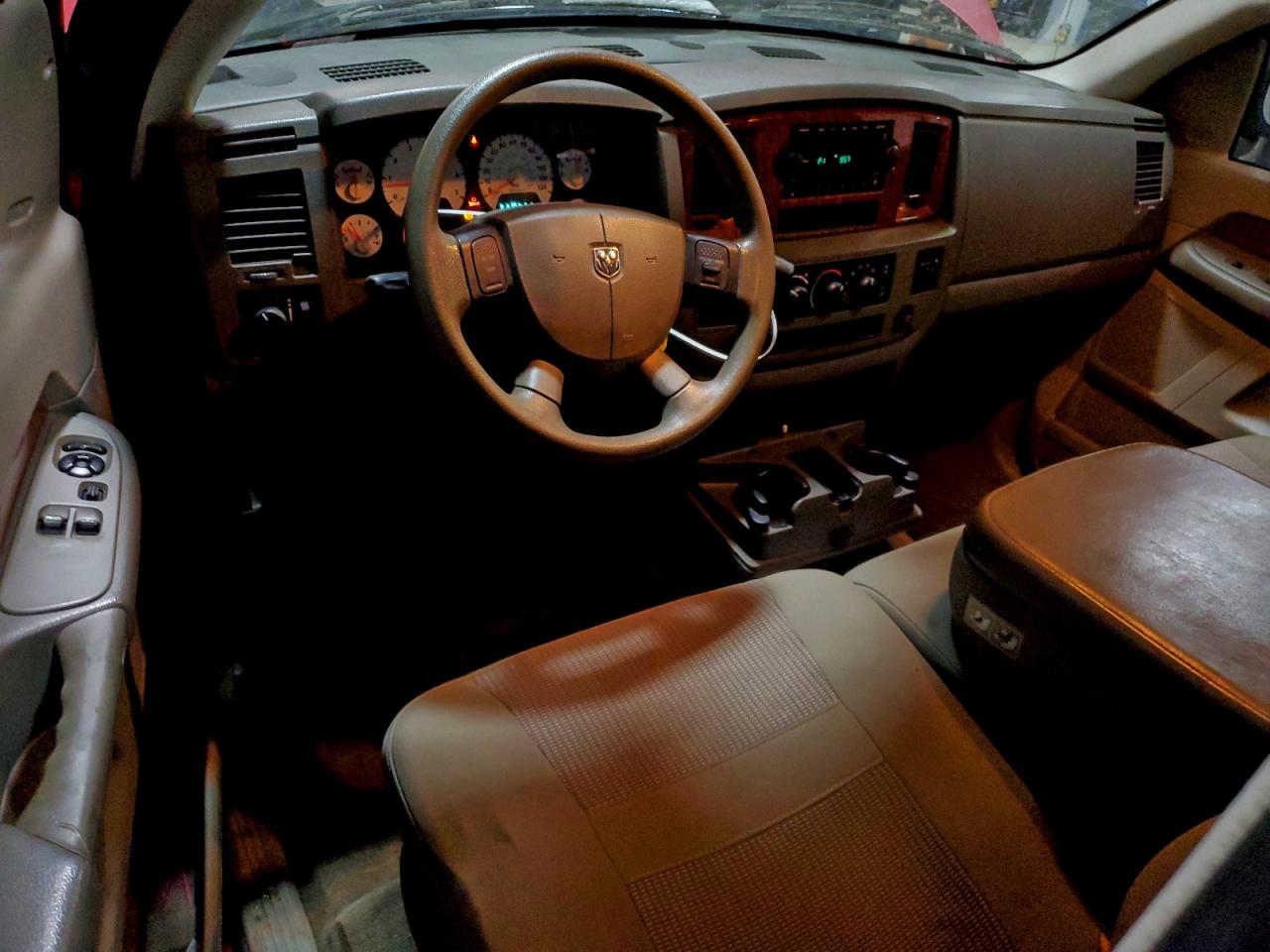 2006 DODGE RAM 1500 ST photo 8