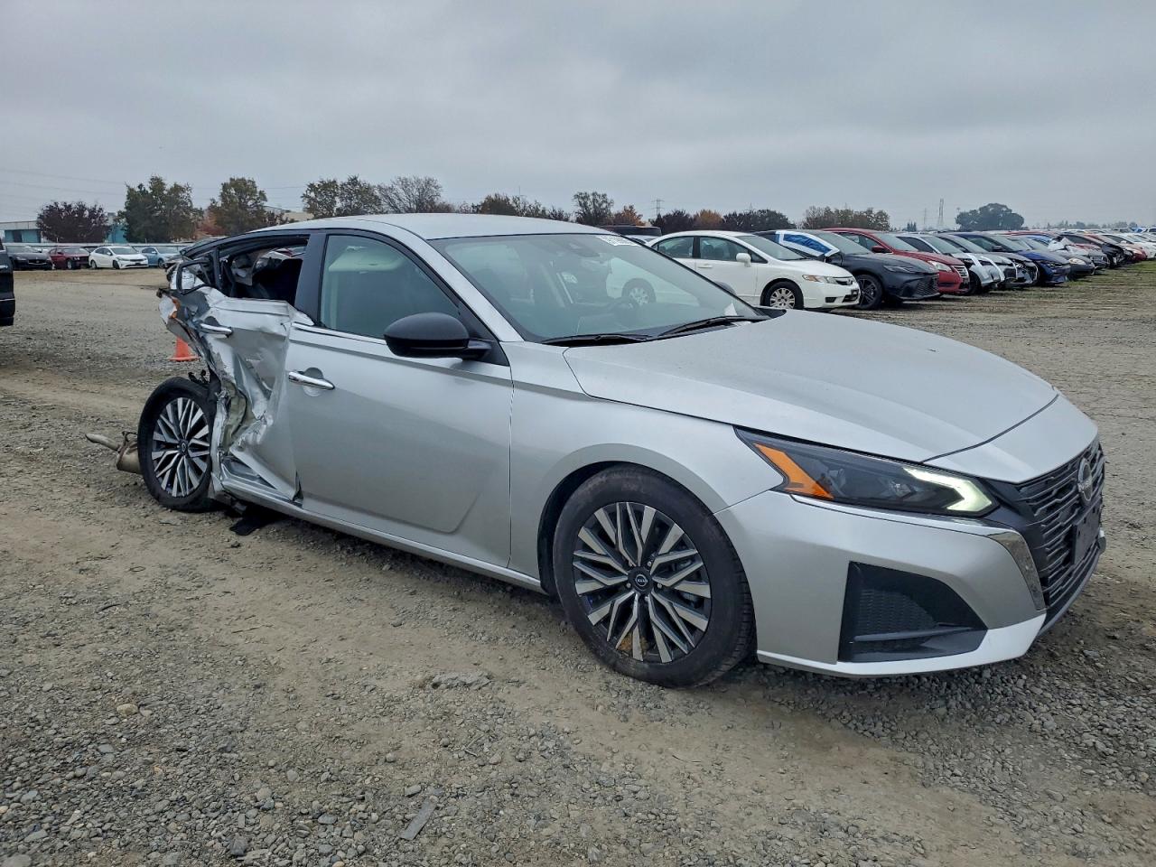 2024 NISSAN ALTIMA SV photo 4