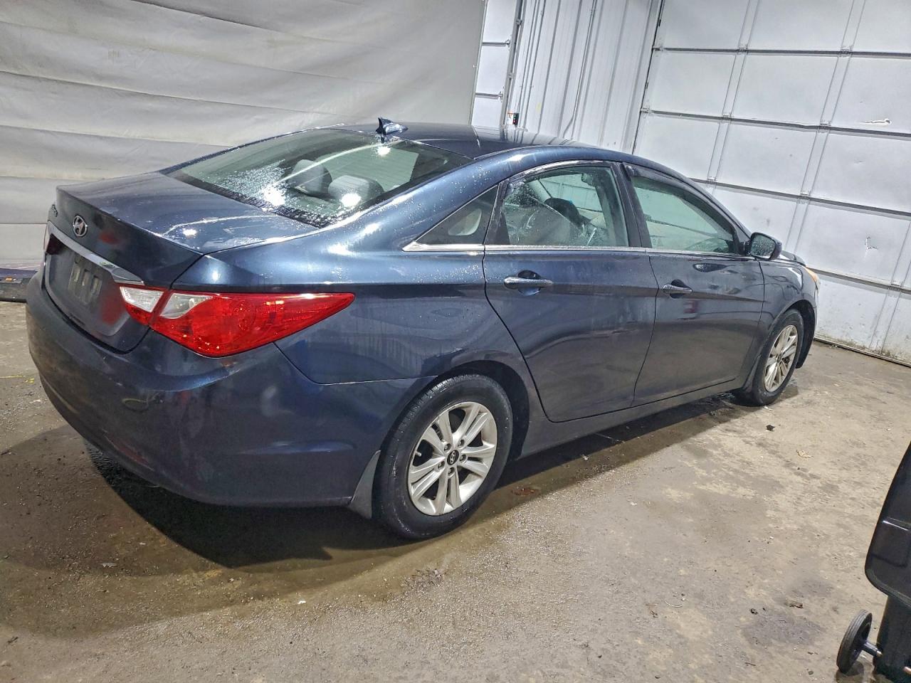 2012 HYUNDAI SONATA GLS photo 3