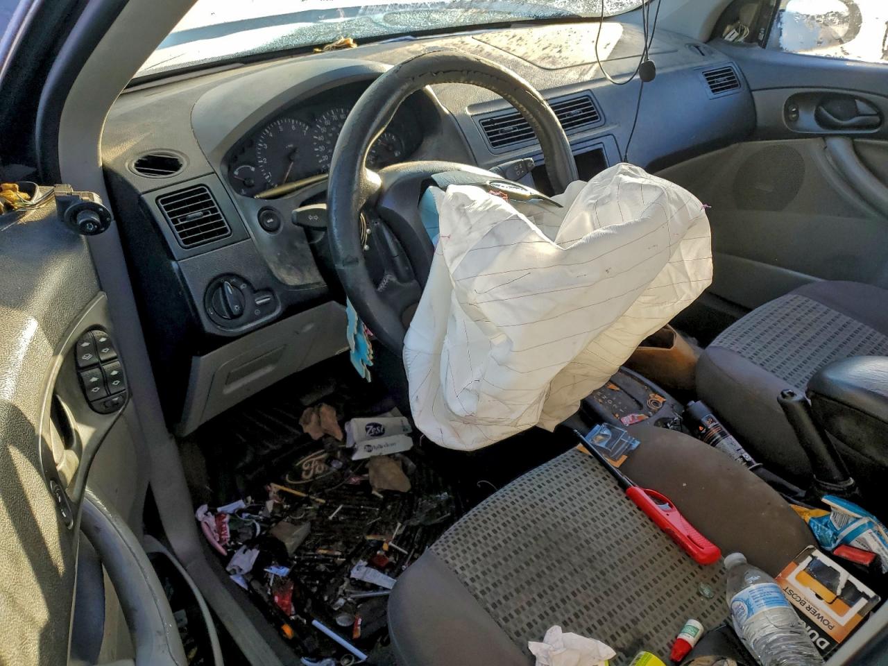 2007 FORD FOCUS ZX4 photo 8