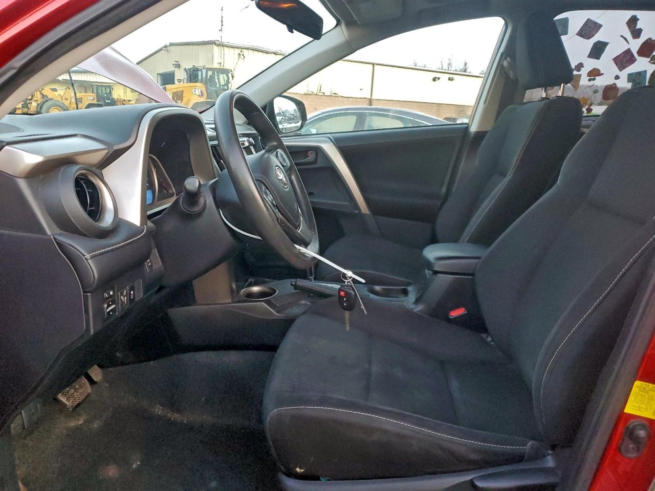 2013 TOYOTA RAV4 XLE photo 7