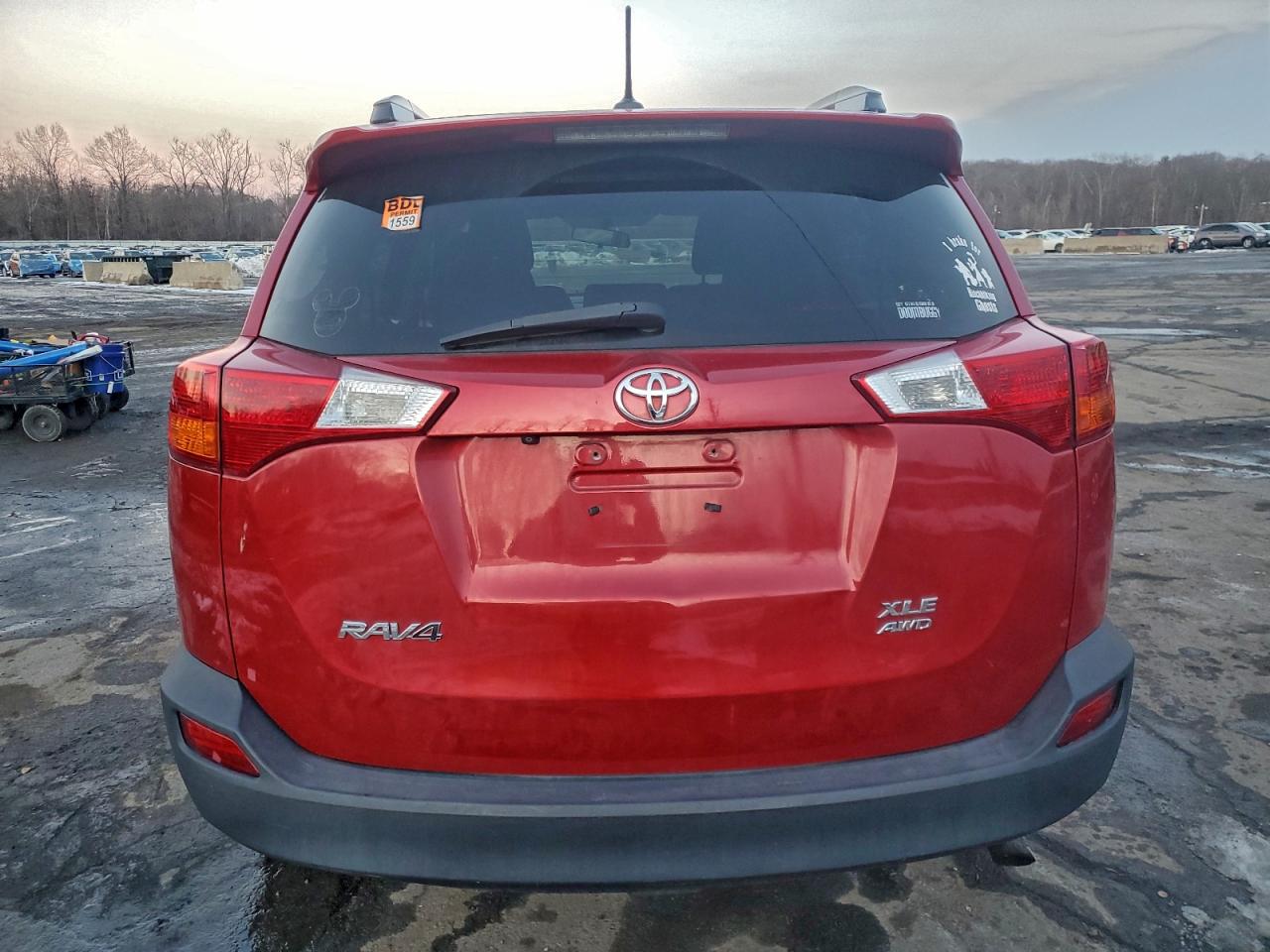 2013 TOYOTA RAV4 XLE photo 6