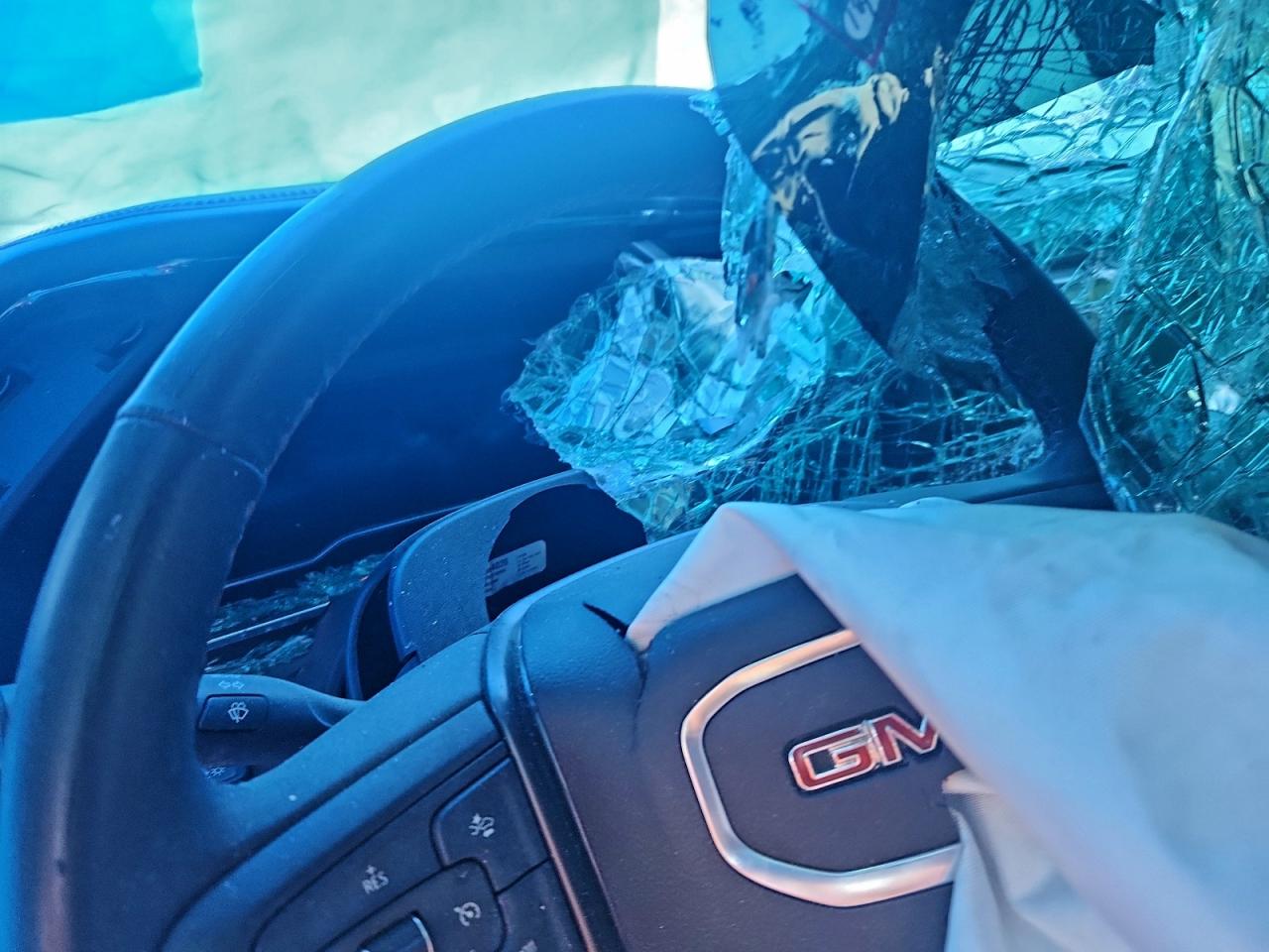 2025 GMC SIERRA K2500 AT4 photo 9