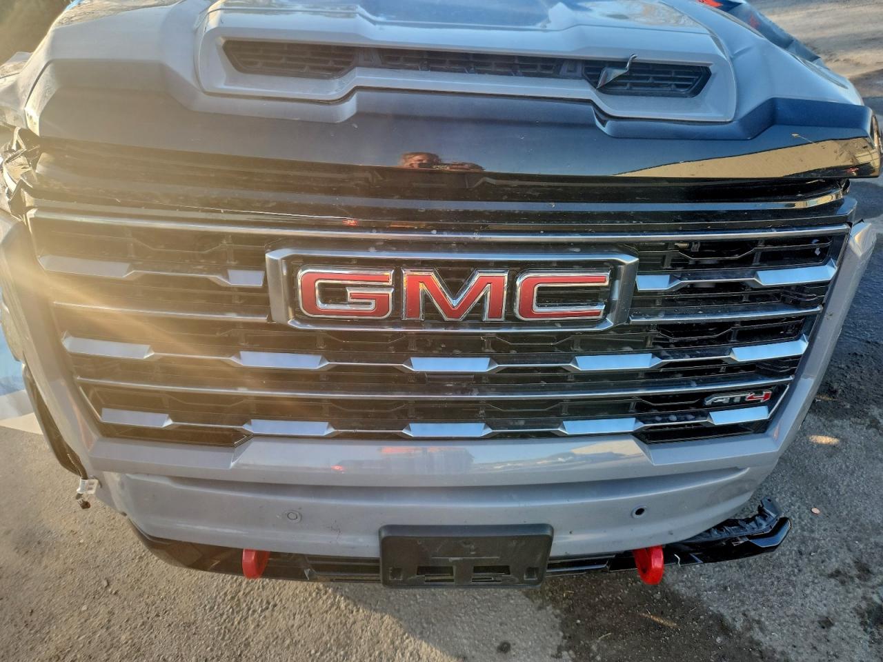 2025 GMC SIERRA K2500 AT4 photo 11