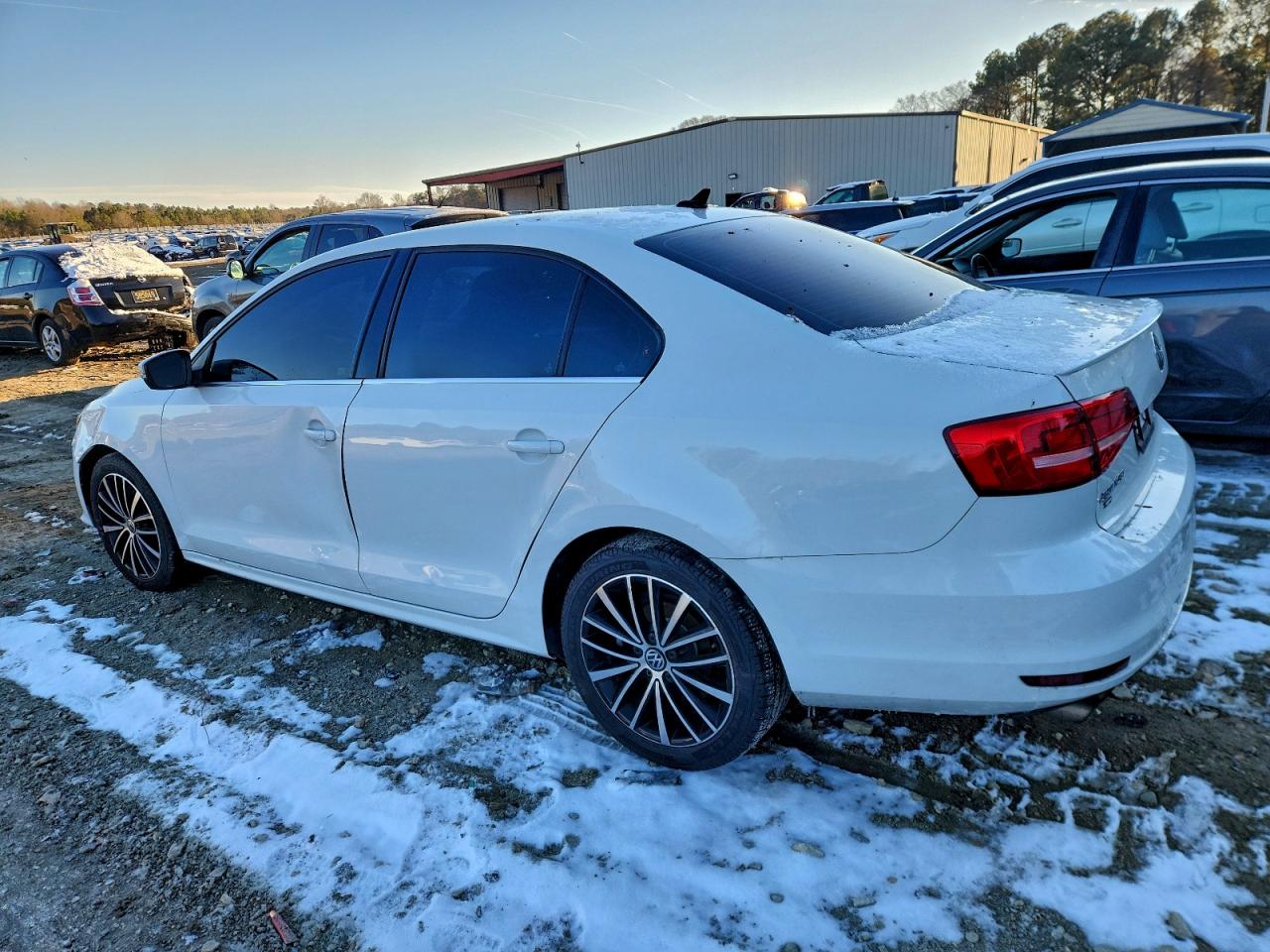 2015 VOLKSWAGEN JETTA SEL photo 2