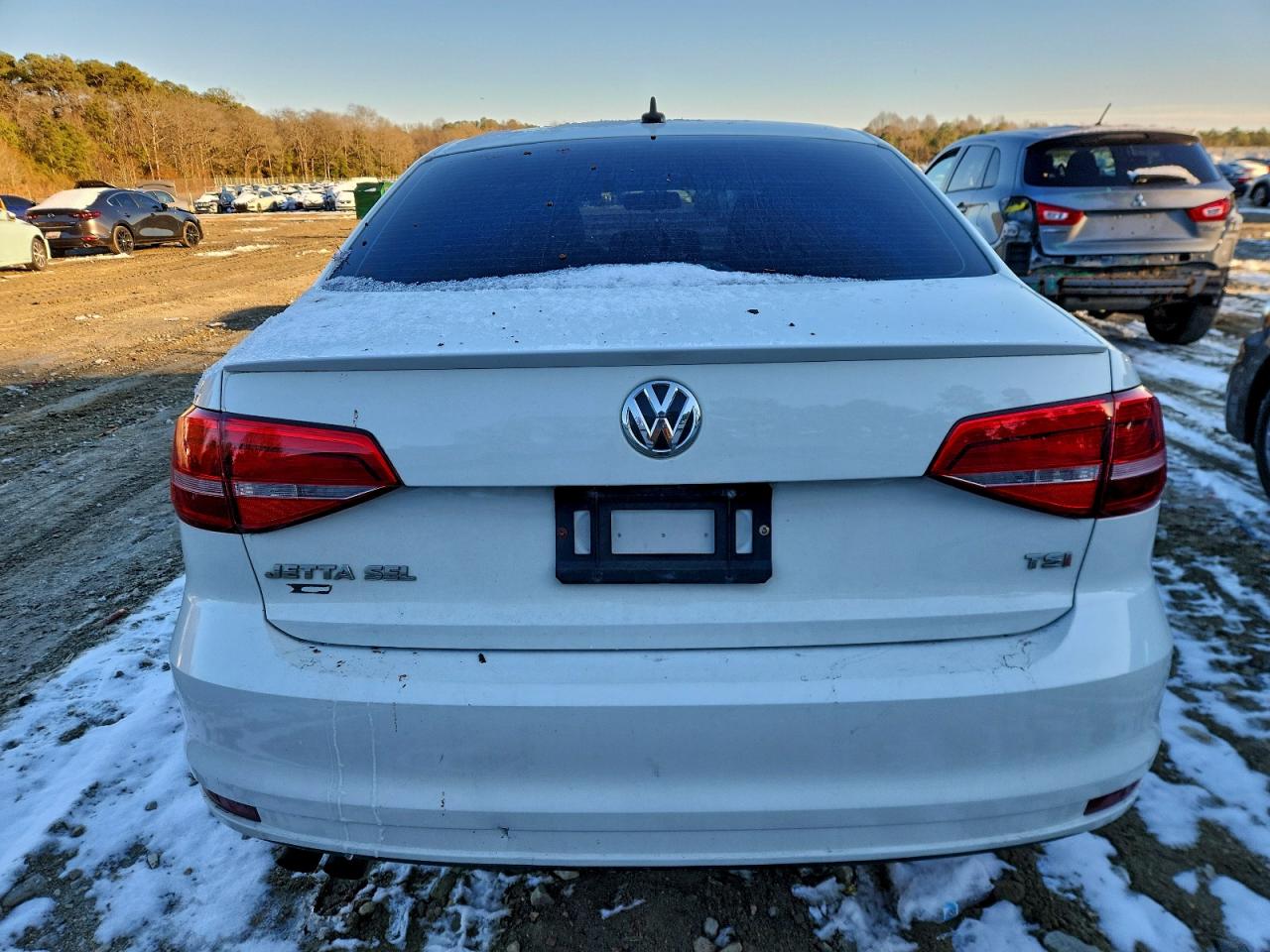 2015 VOLKSWAGEN JETTA SEL photo 6