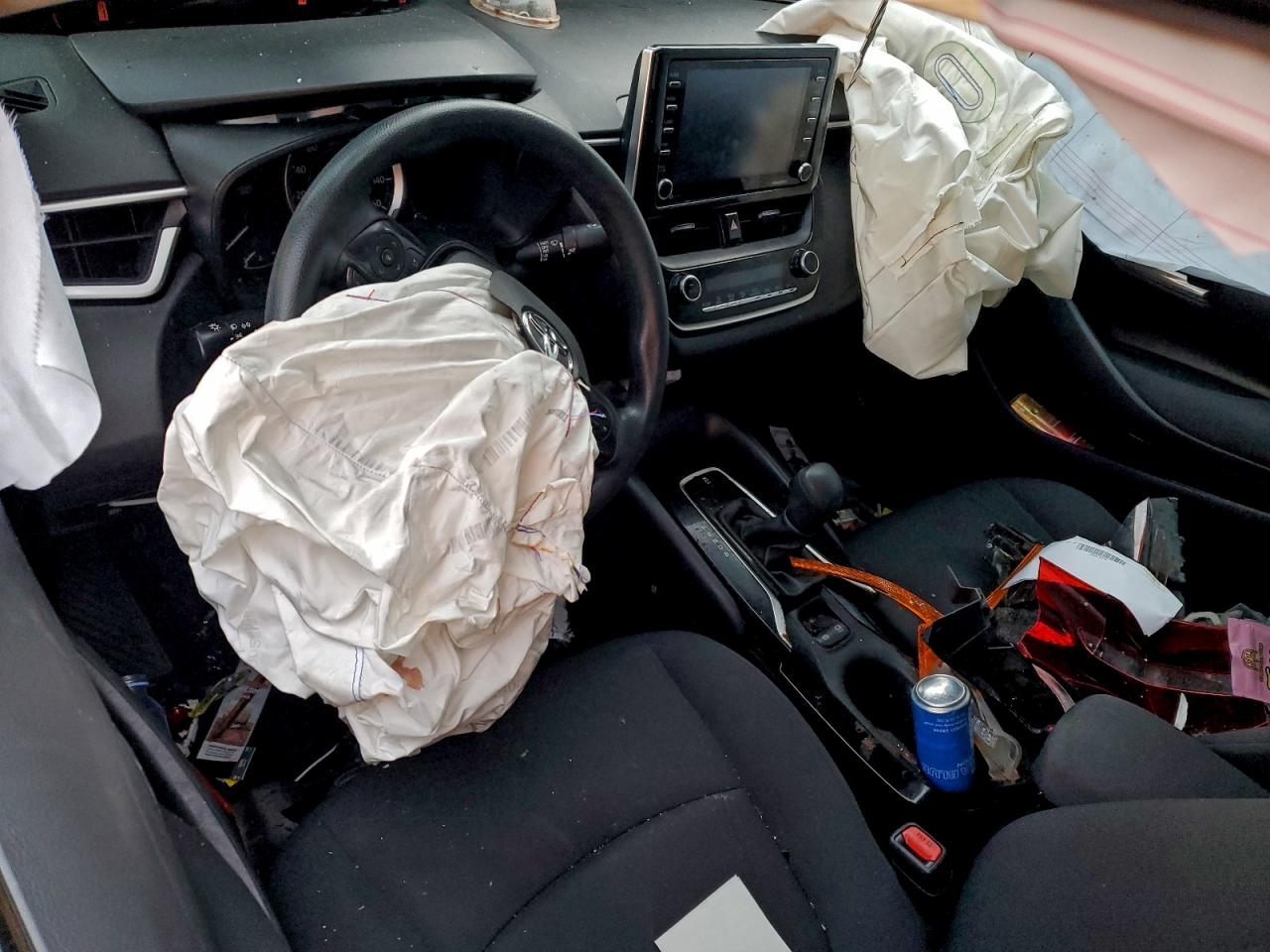 2021 TOYOTA COROLLA LE photo 8