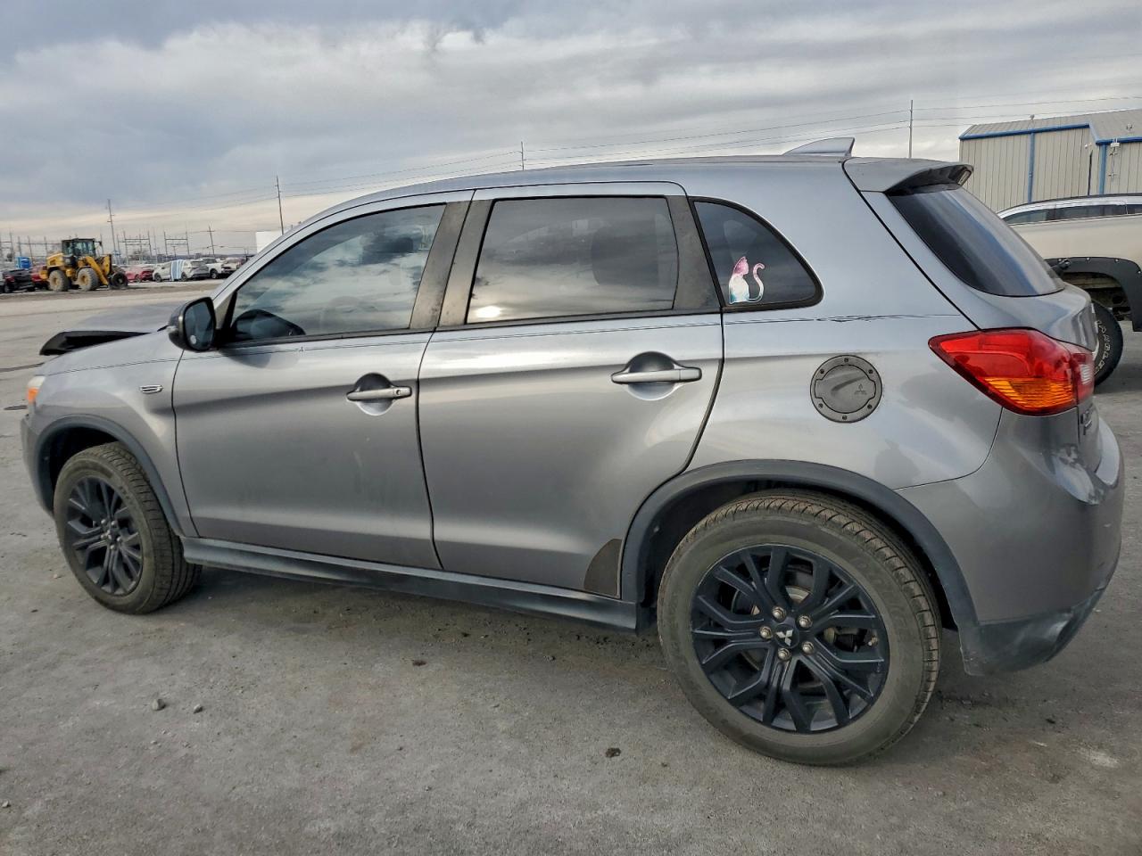2017 MITSUBISHI OUTLANDER SPORT ES photo 2