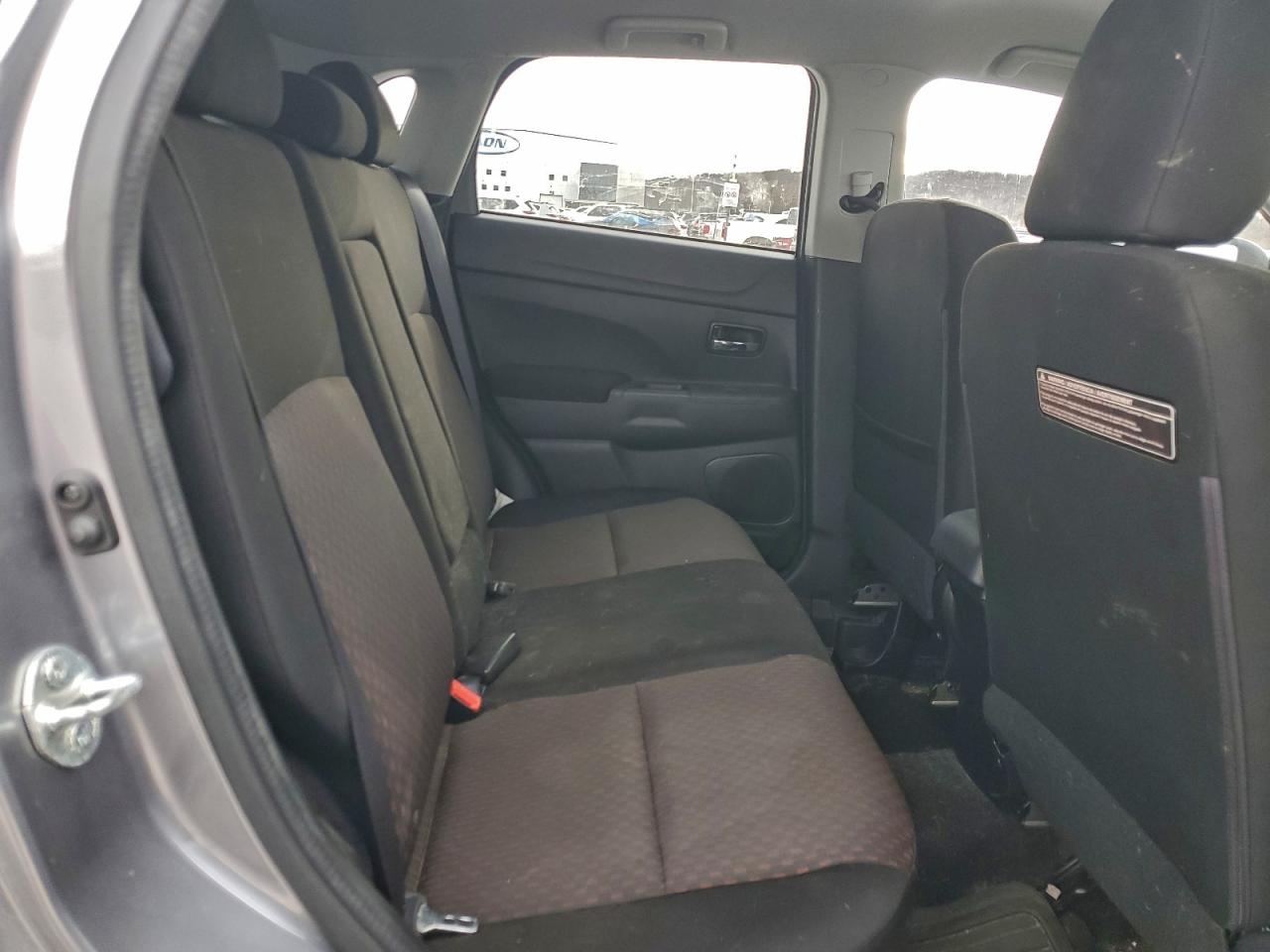 2017 MITSUBISHI OUTLANDER SPORT ES photo 10