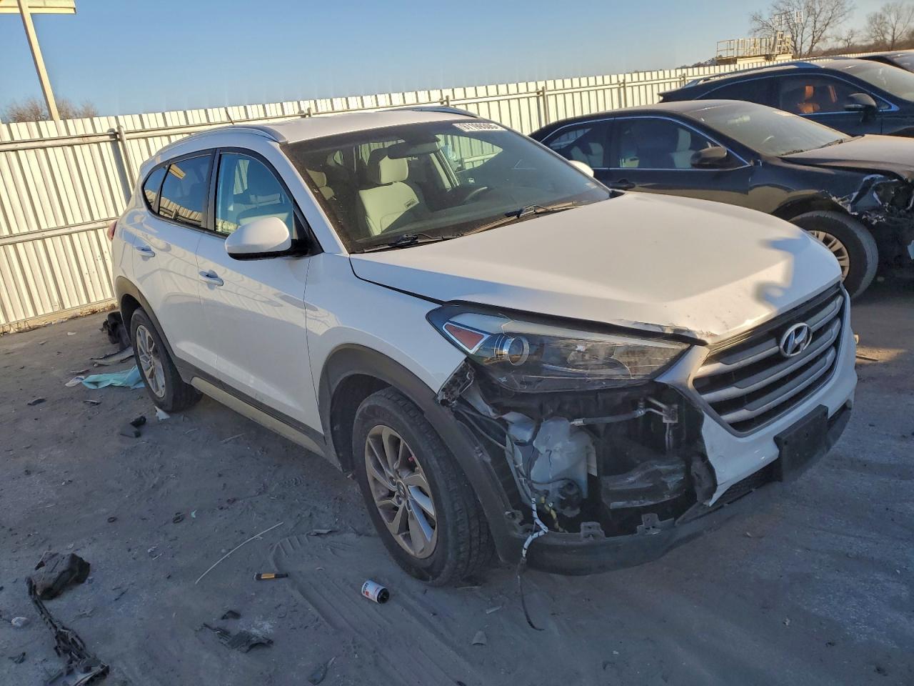 2017 HYUNDAI TUCSON LIMITED photo 4