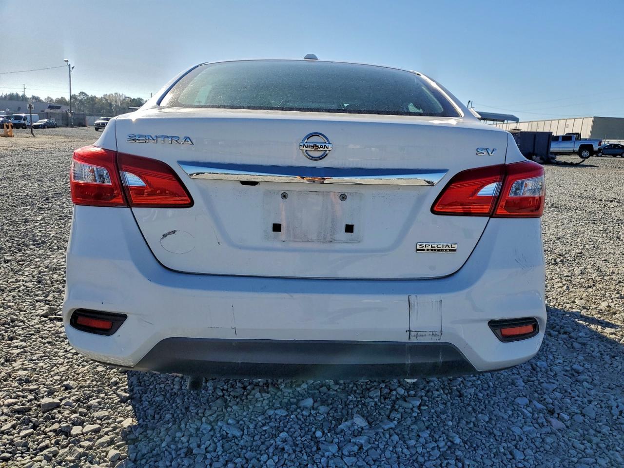 2019 NISSAN SENTRA S photo 6
