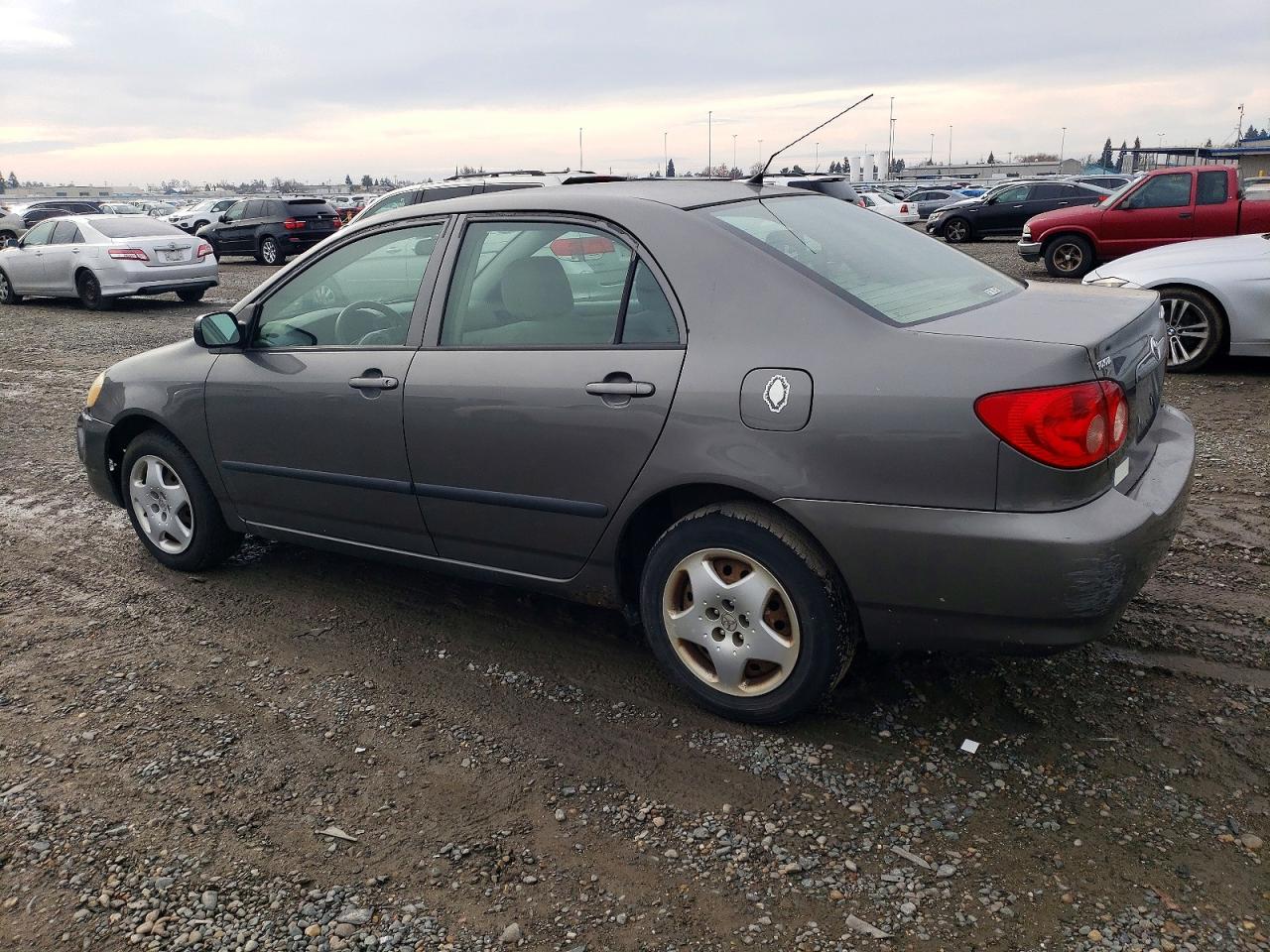 2005 TOYOTA COROLLA CE photo 2