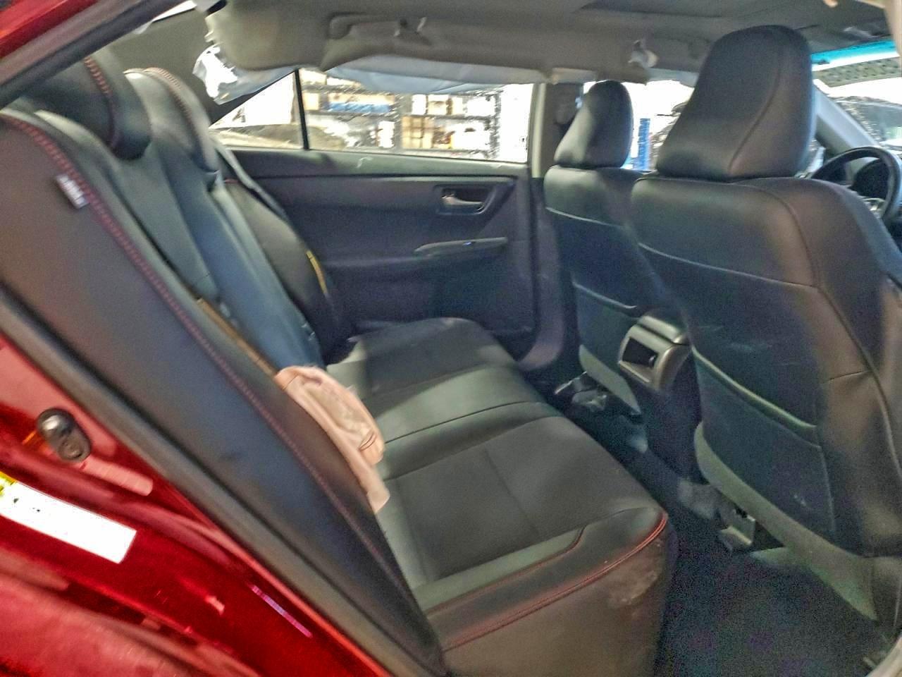 2017 TOYOTA CAMRY LE photo 10