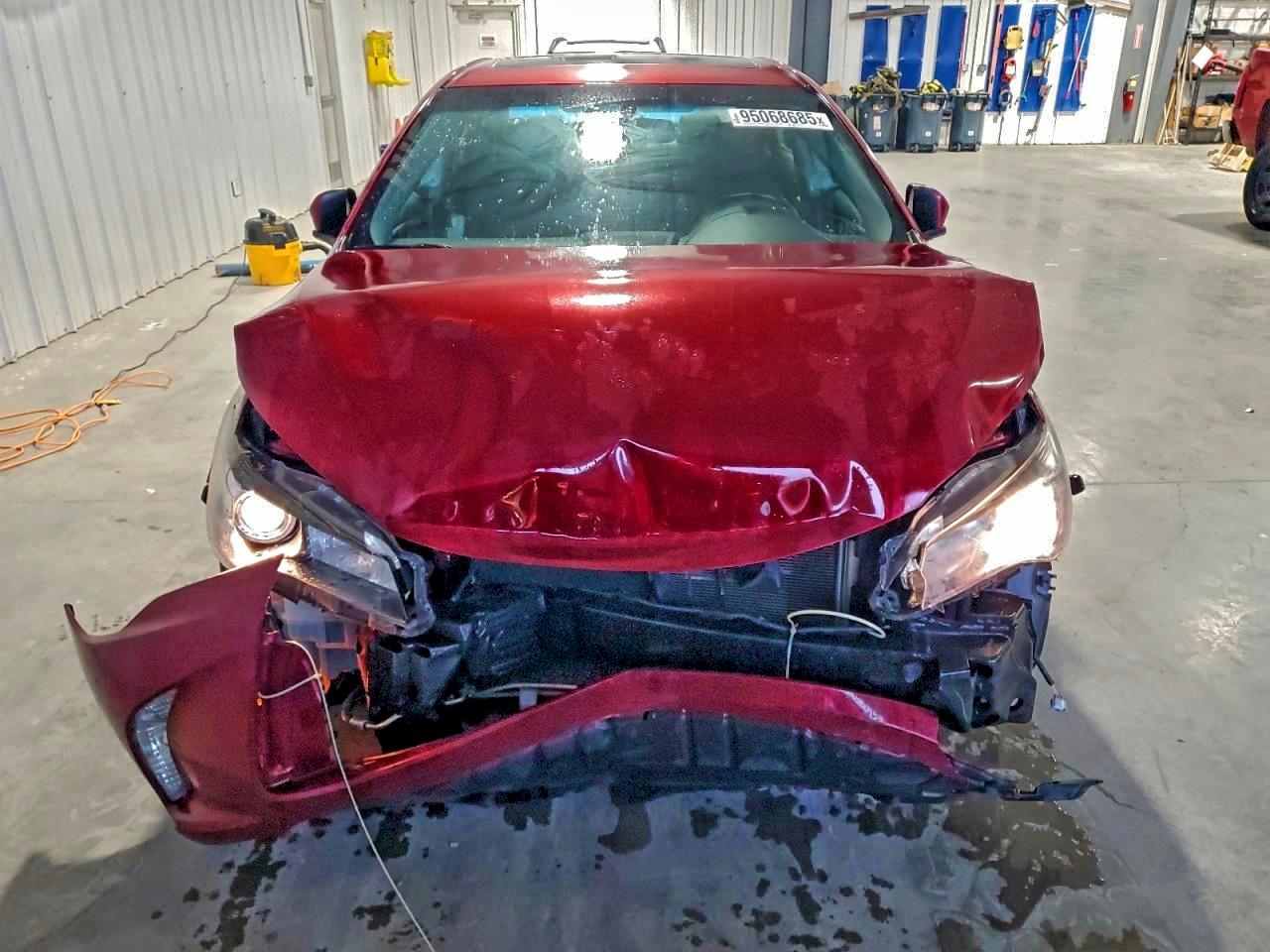 2017 TOYOTA CAMRY LE photo 5