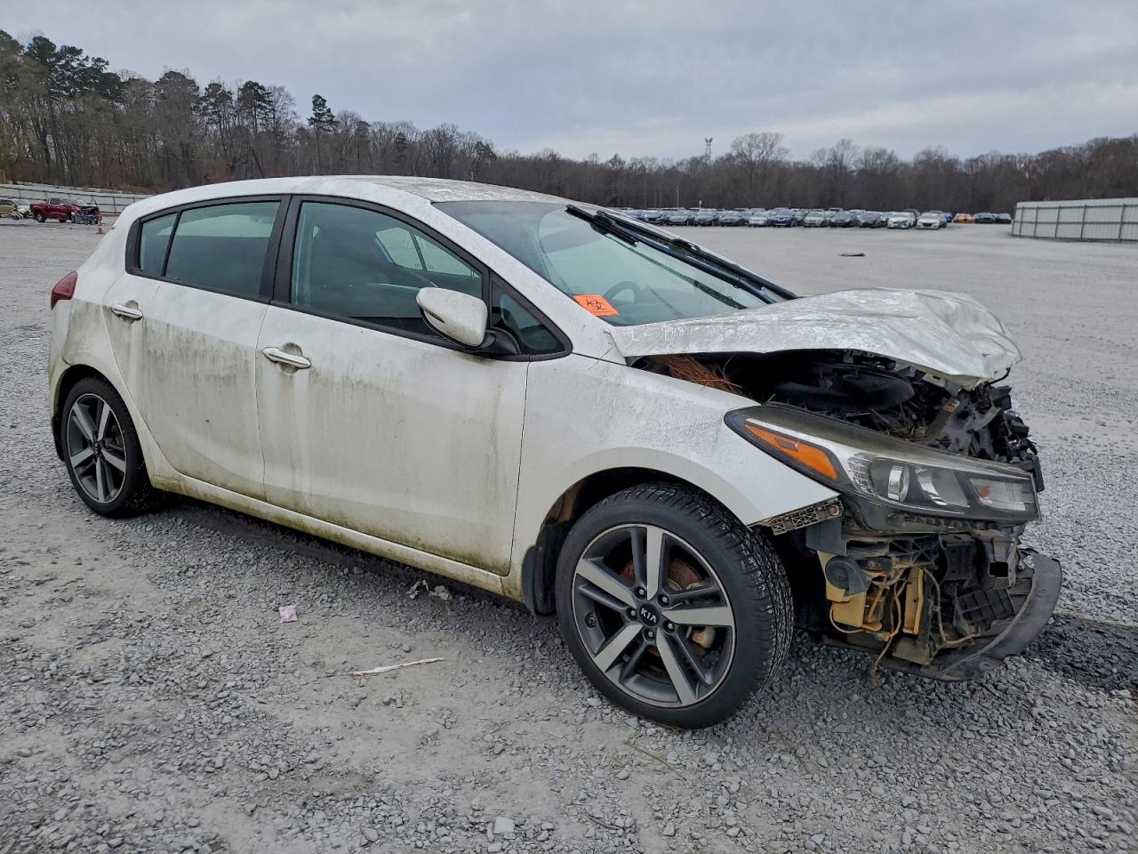 2017 KIA FORTE EX photo 4