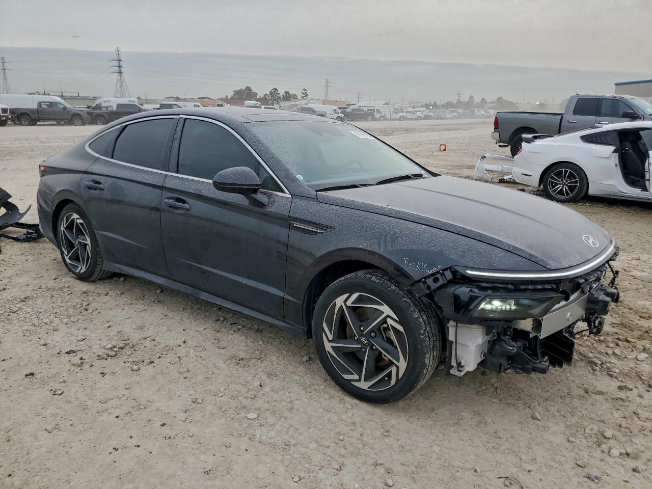 2024 HYUNDAI SONATA SEL photo 4