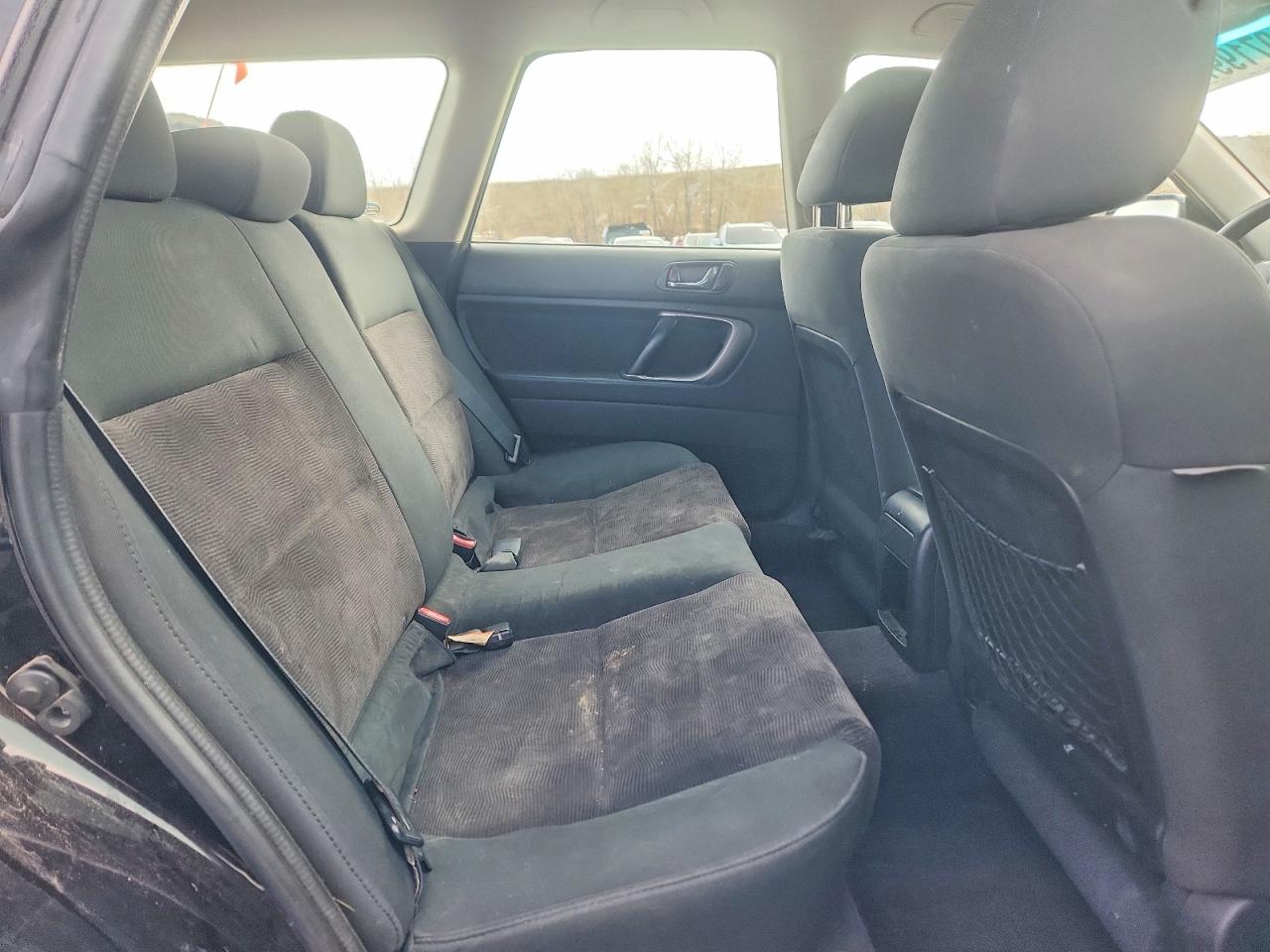 2008 SUBARU OUTBACK photo 19