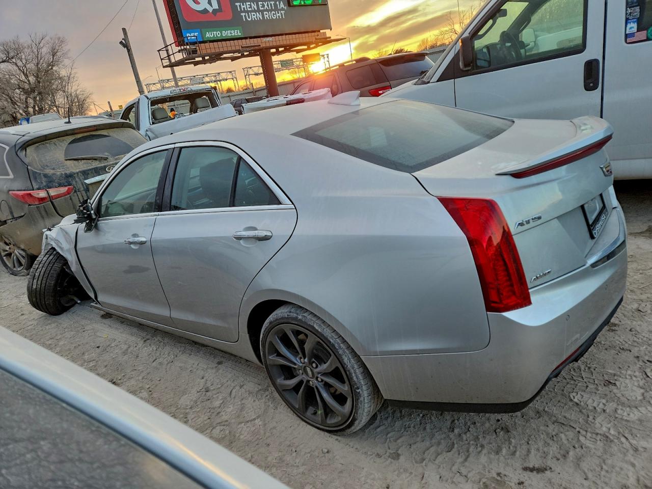 2018 CADILLAC ATS LUXURY photo 2