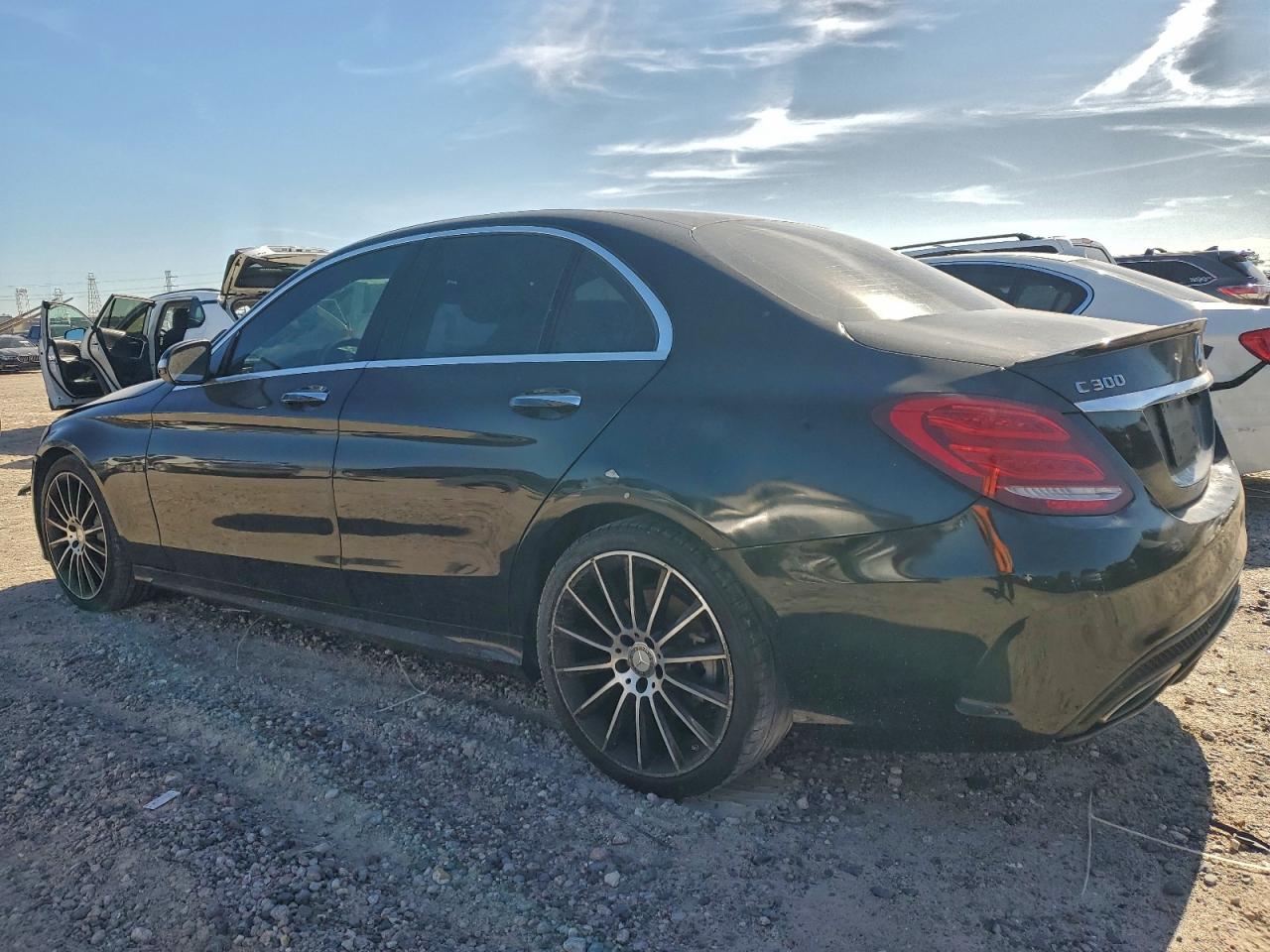 2015 MERCEDES-BENZ C 300 photo 4