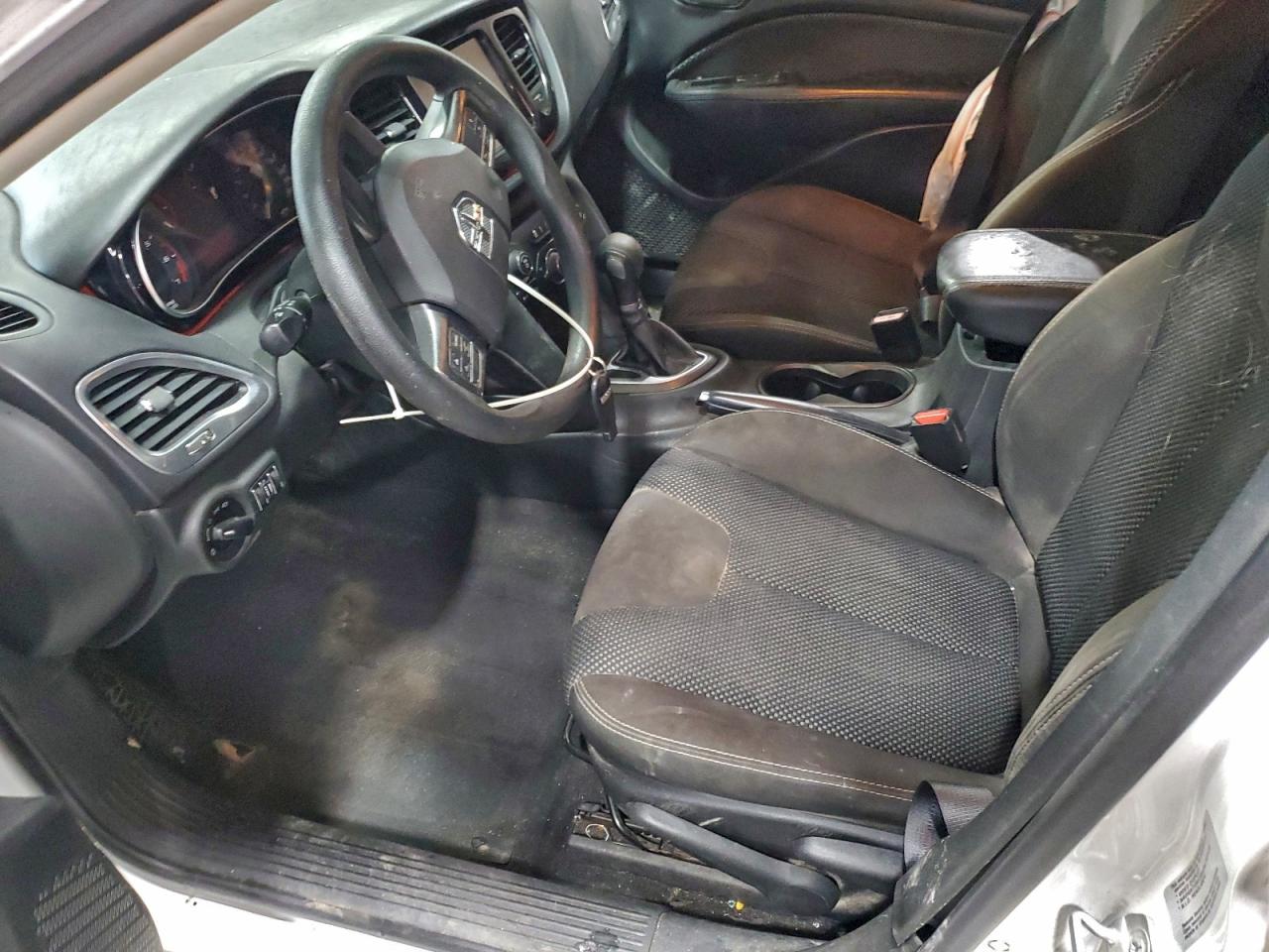 2015 DODGE DART SXT photo 7