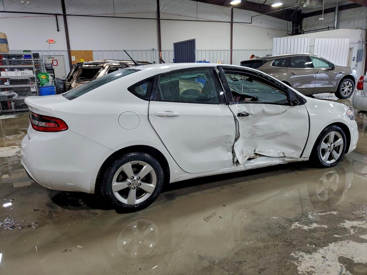 2015 DODGE DART SXT photo 3