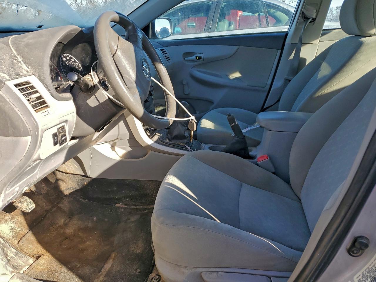 2010 TOYOTA COROLLA BASE photo 13