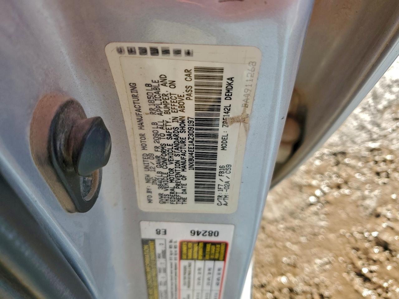 2010 TOYOTA COROLLA BASE photo 23