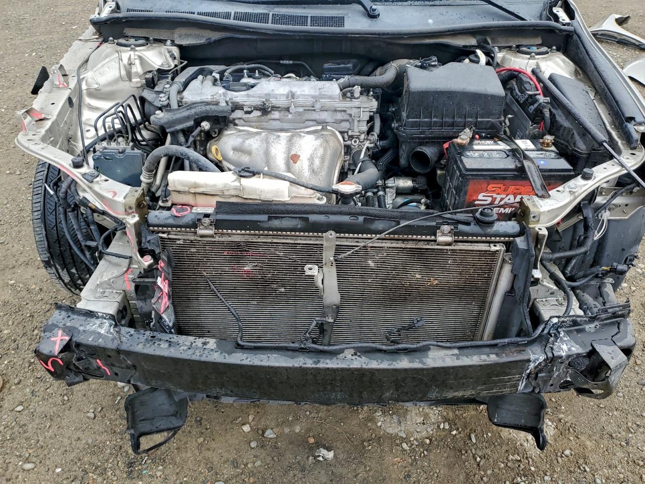2016 TOYOTA CAMRY LE photo 11