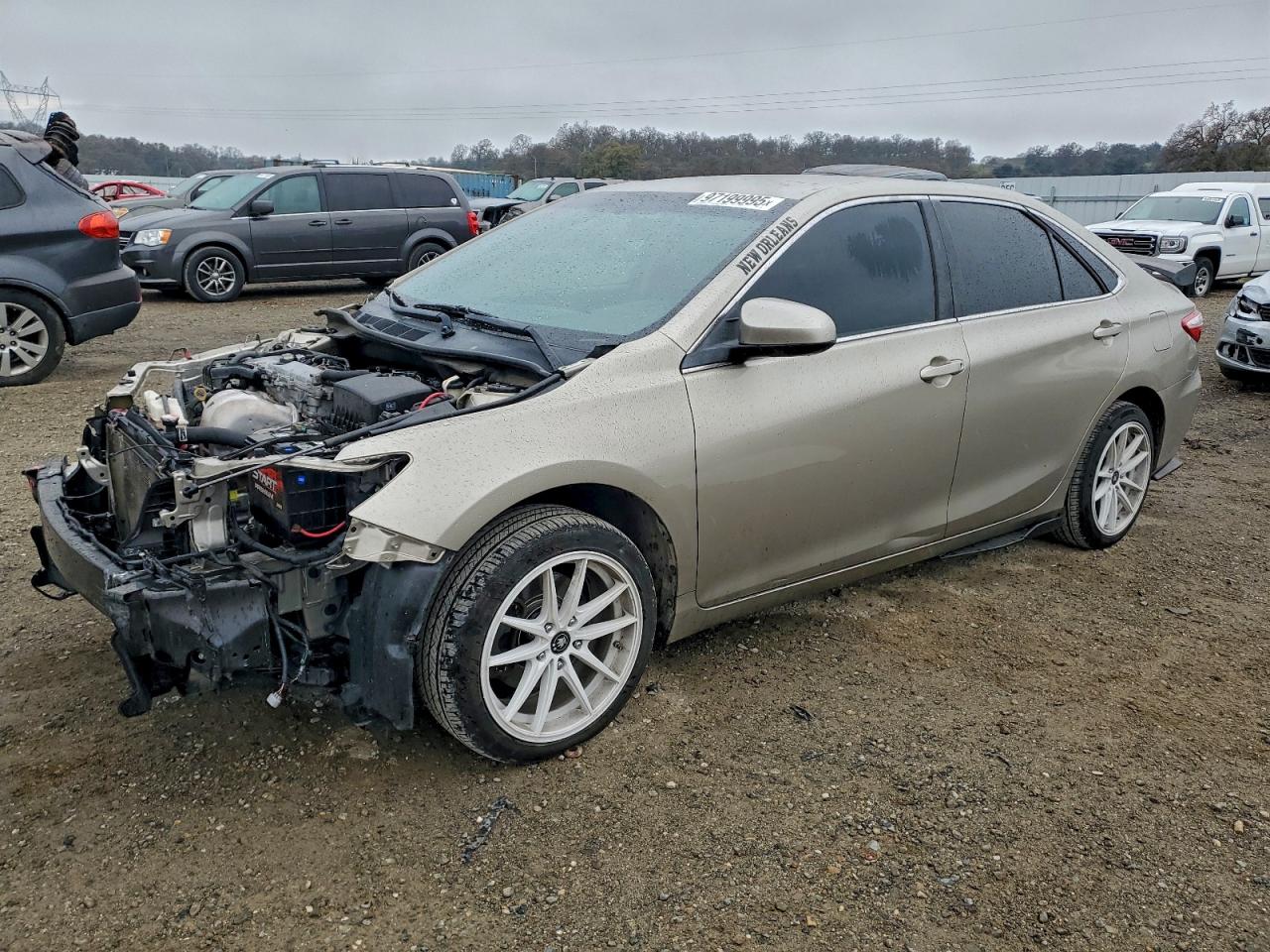2016 TOYOTA CAMRY