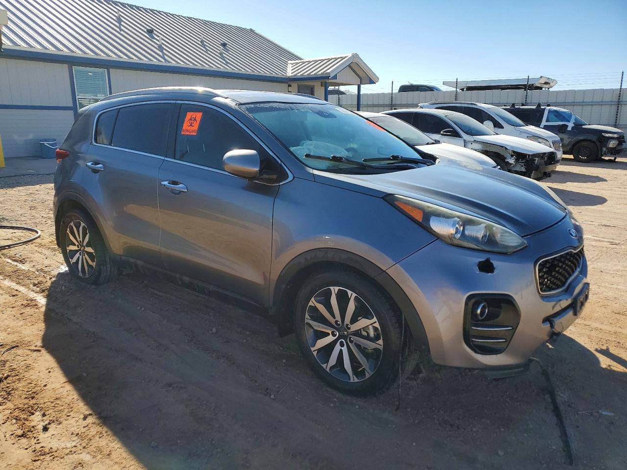 2017 KIA SPORTAGE EX photo 4