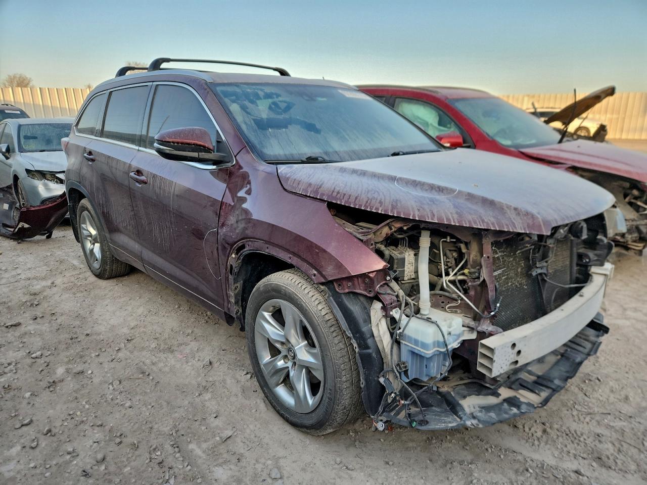 2016 TOYOTA HIGHLANDER LIMITED photo 4