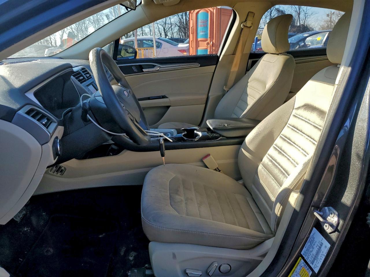 2015 FORD FUSION SE photo 7