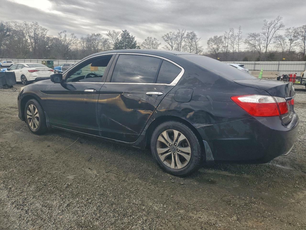 2015 HONDA ACCORD LX photo 2