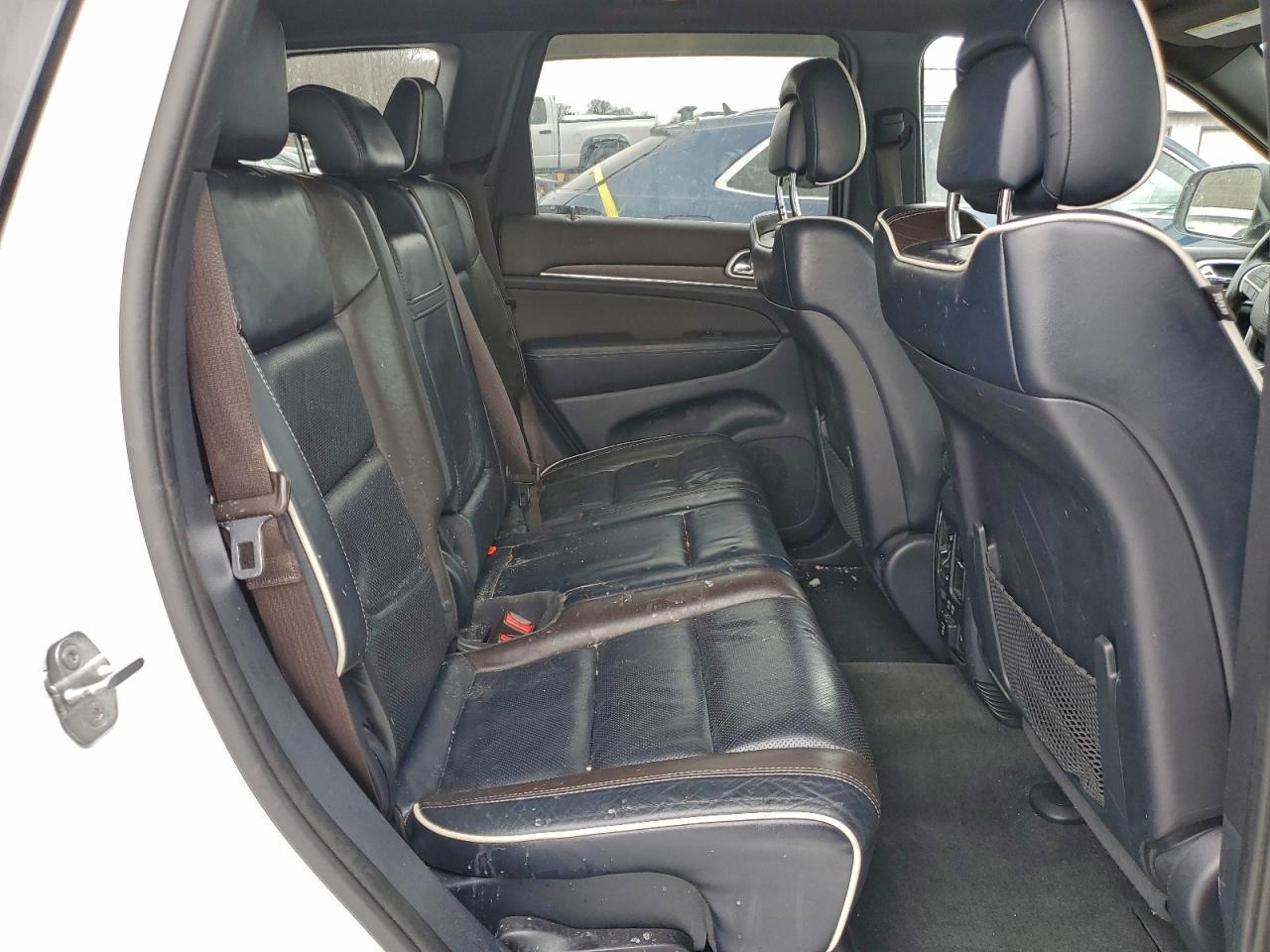 2014 JEEP GRAND CHEROKEE OVERLAND photo 11