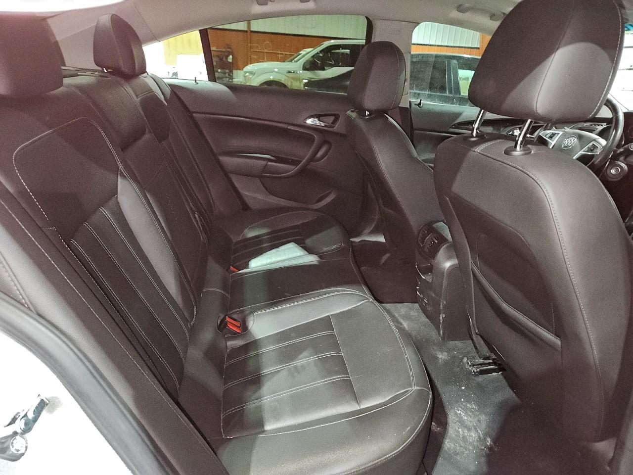 2011 BUICK REGAL CXL photo 10
