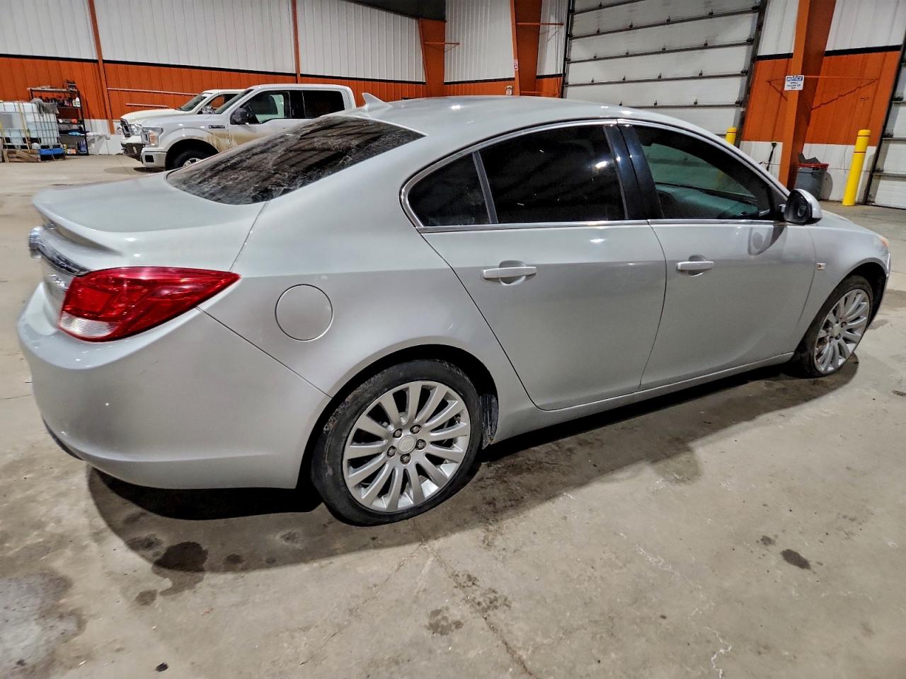 2011 BUICK REGAL CXL photo 3