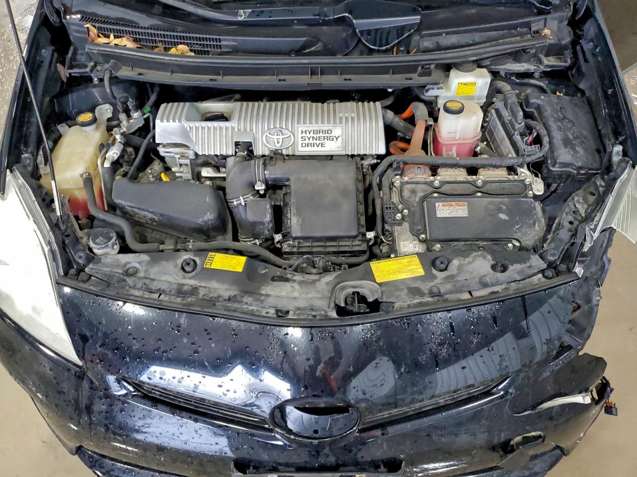 2014 TOYOTA PRIUS photo 11