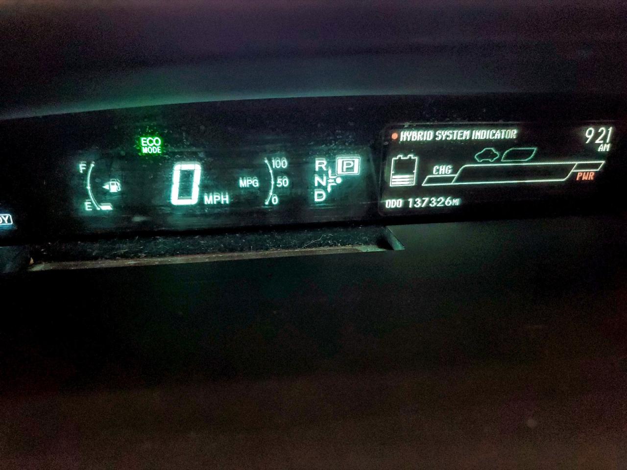 2014 TOYOTA PRIUS photo 9