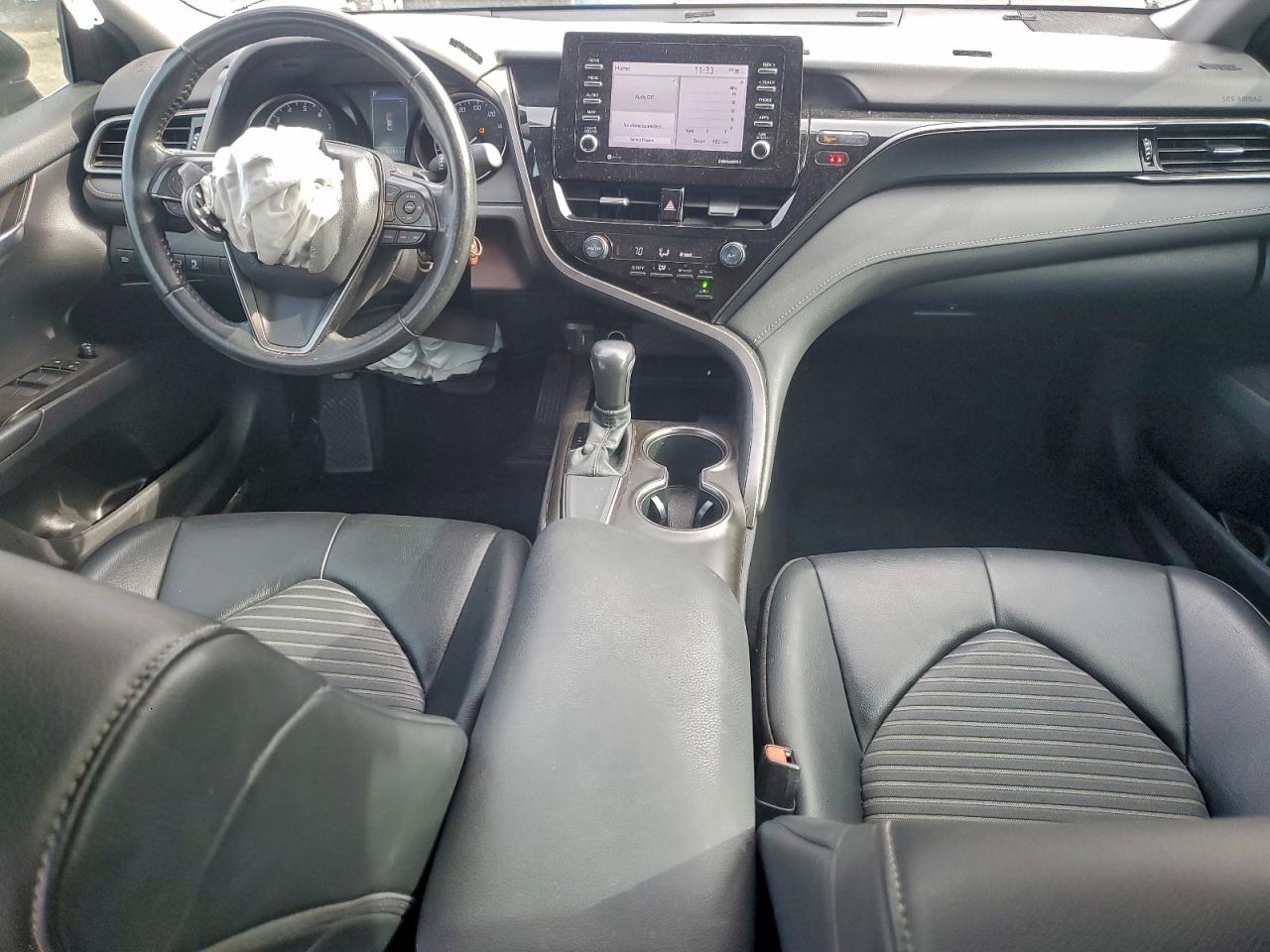 2021 TOYOTA CAMRY SE photo 8