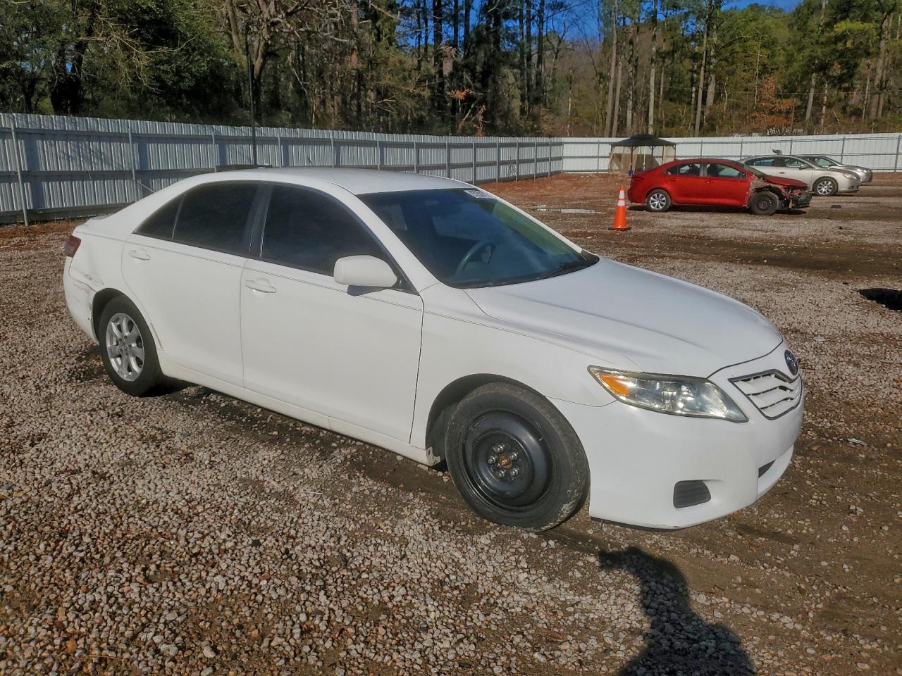2011 TOYOTA CAMRY BASE photo 4