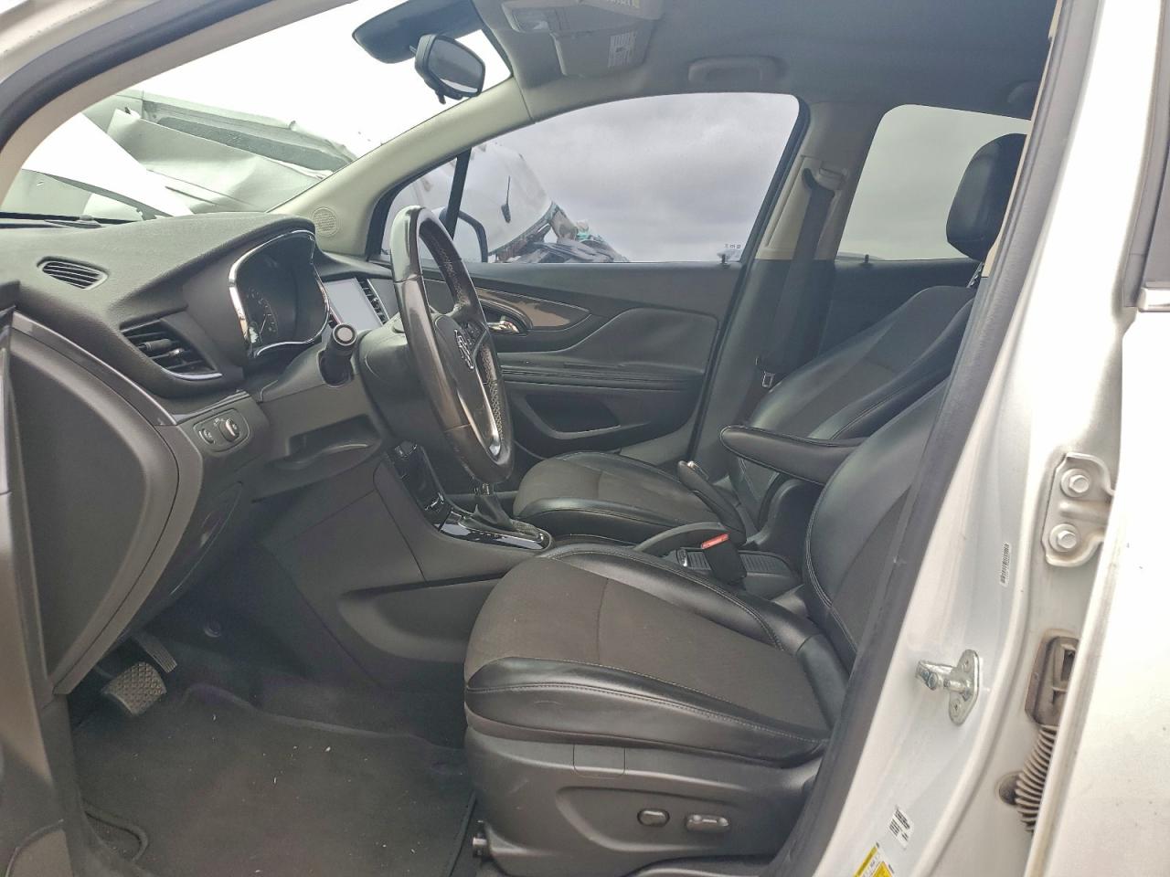 2020 BUICK ENCORE PREFERRED photo 7