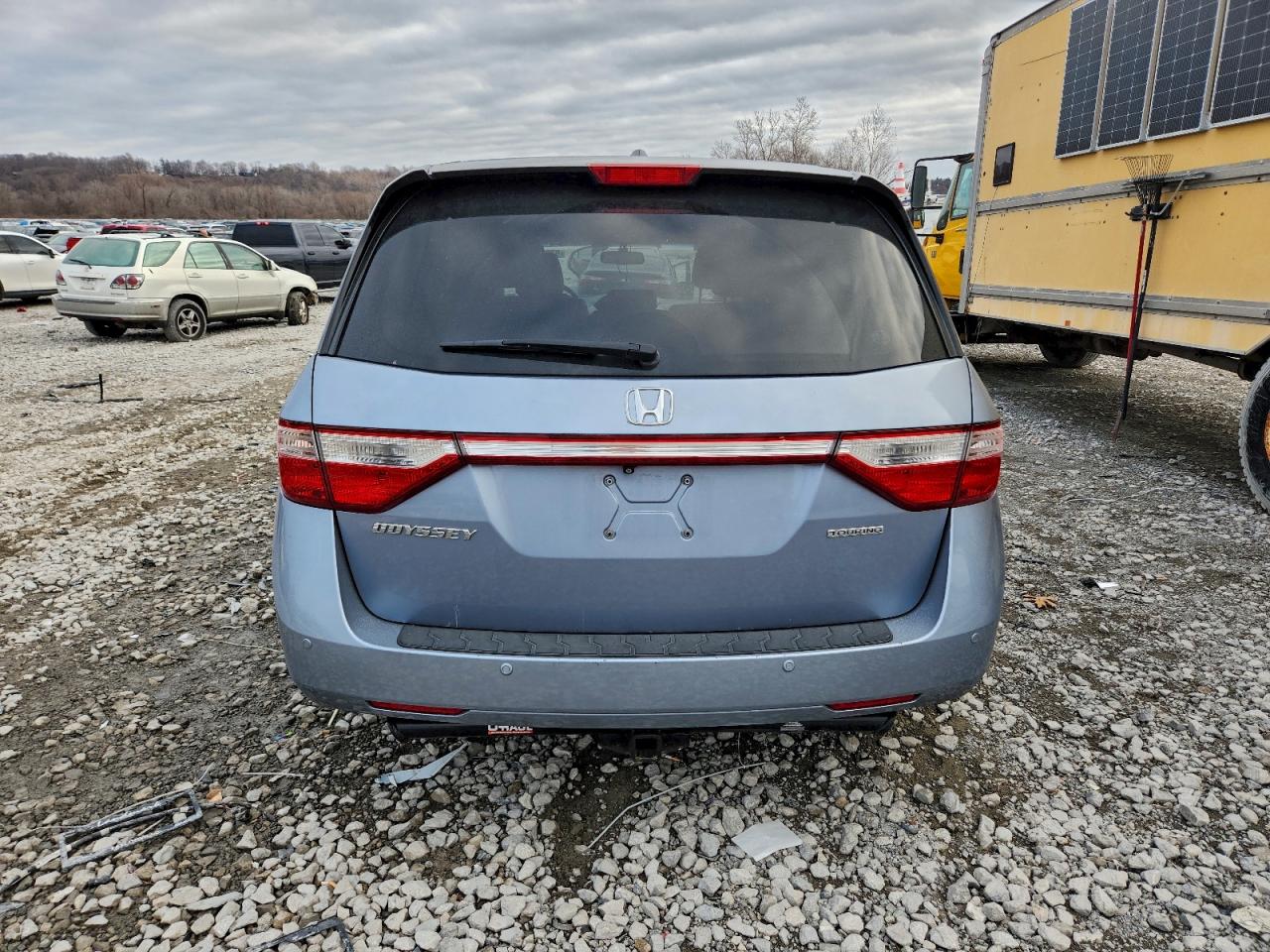 2012 HONDA ODYSSEY TOURING photo 11