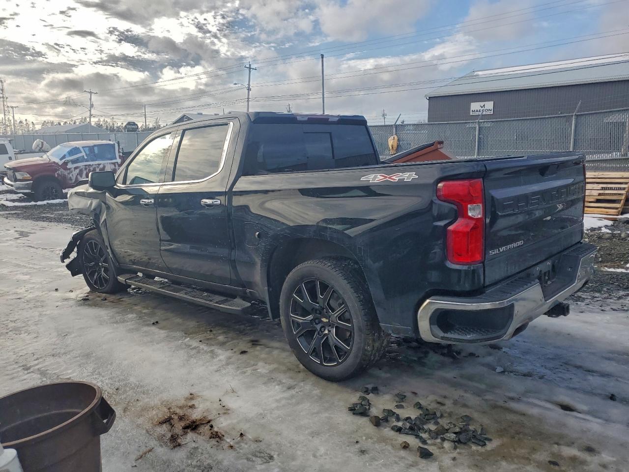2021 CHEVROLET SILVERADO K1500 LTZ photo 2