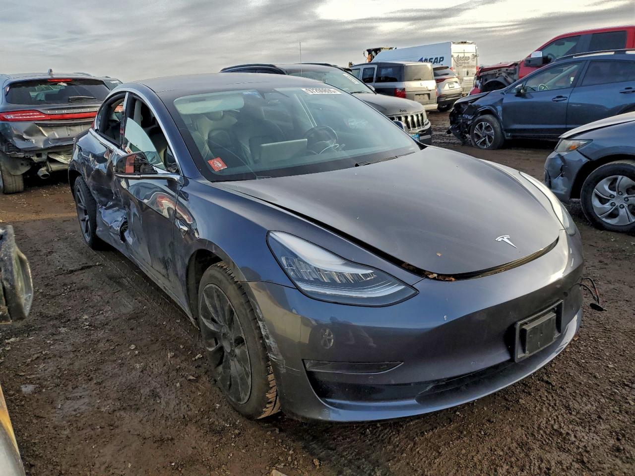 2019 TESLA MODEL 3 photo 4