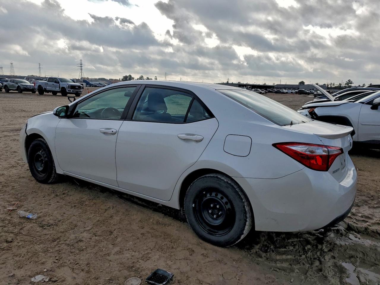 2015 TOYOTA COROLLA ECO photo 3